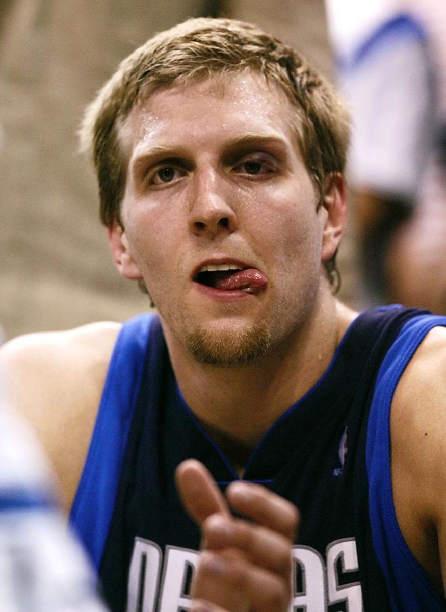 black-eyes-MAVERICKS-SUNS.jpg