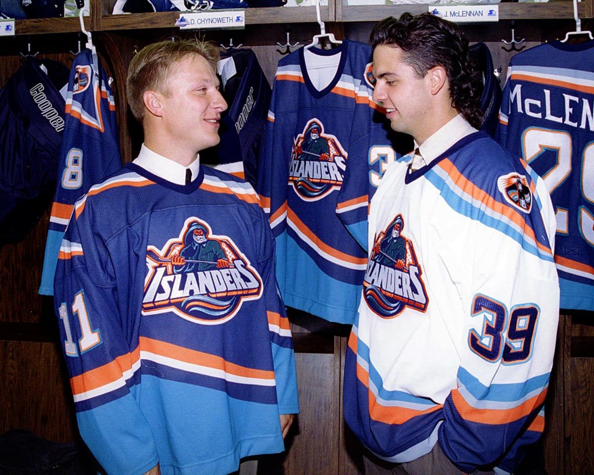 New-York-Islanders-fisherman-uniform-1995-Darius-Kasparaitis-Travis-Green.jpg