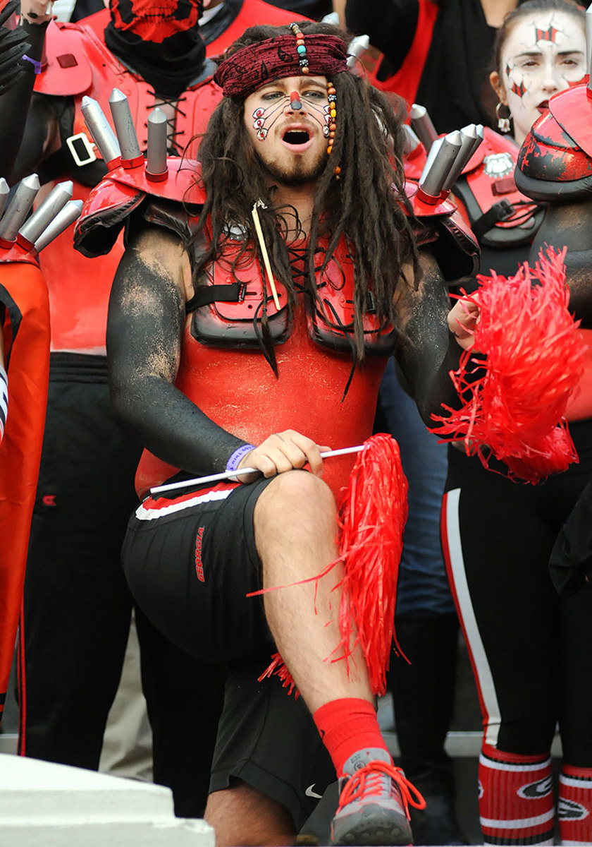 Georgia-Bulldogs-fans-GettyImages-622881814_master.jpg