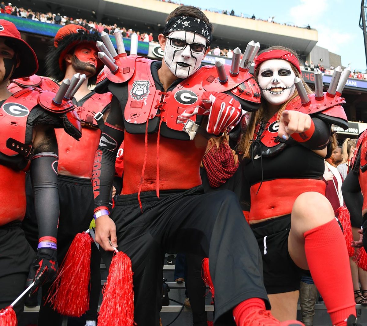 Georgia-Bulldogs-fans-GettyImages-622879582_master.jpg