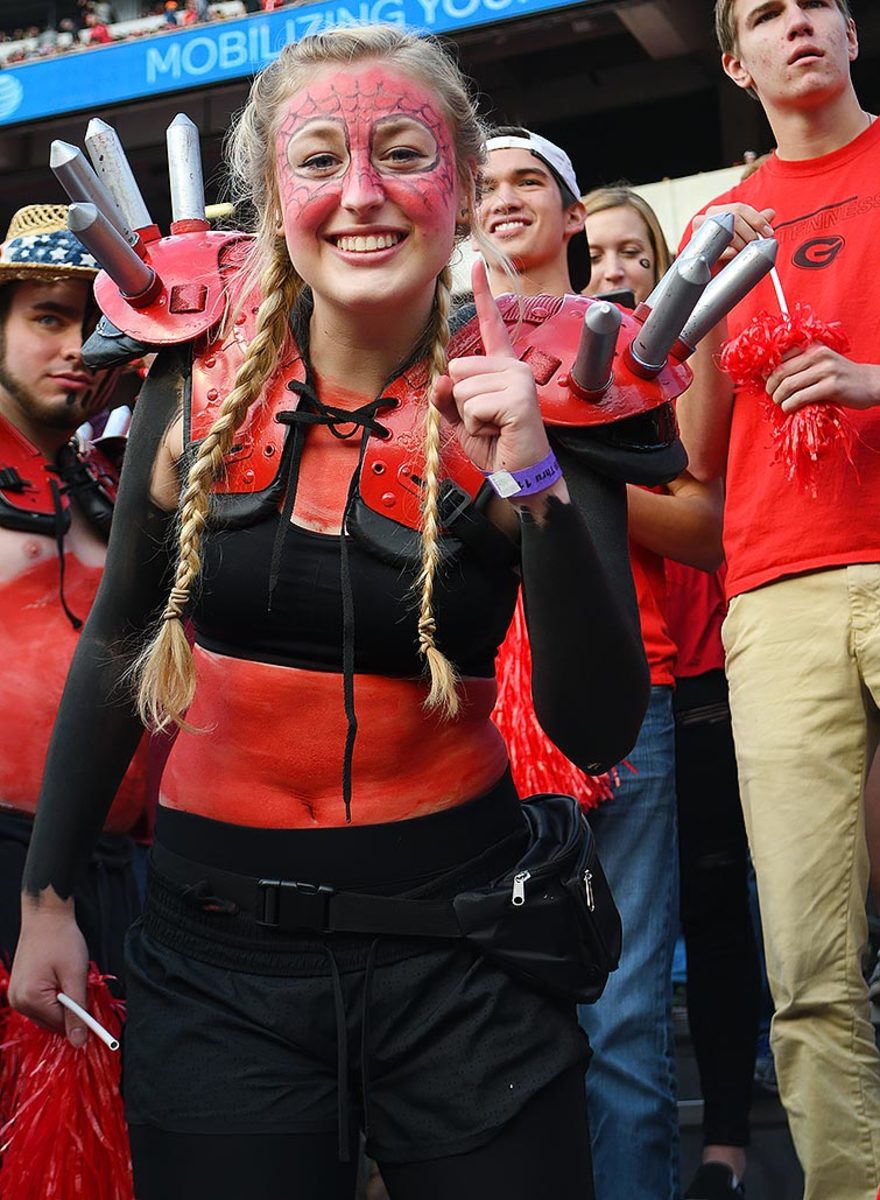 Georgia-Bulldogs-fans-GettyImages-622879698_master.jpg