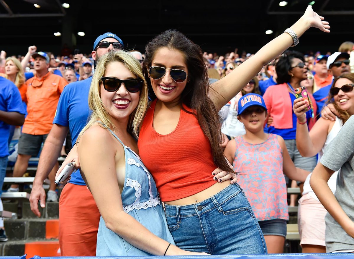 Florida-Gators-fans-GettyImages-622865706_master.jpg