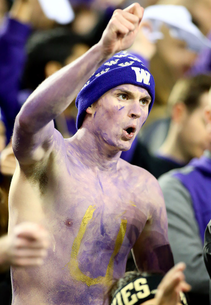 Washington-Huskies-fans-GettyImages-622940696_master.jpg