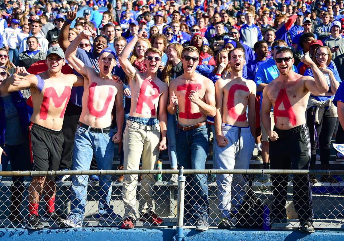 Kansas-Jayhawks-fans-GettyImages-622866946_master.jpg