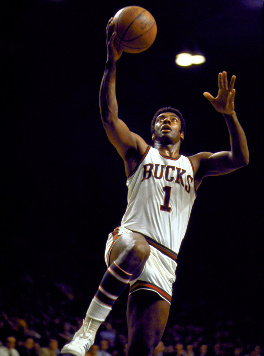 NBA by the uniform numbers: The best players in the 20s