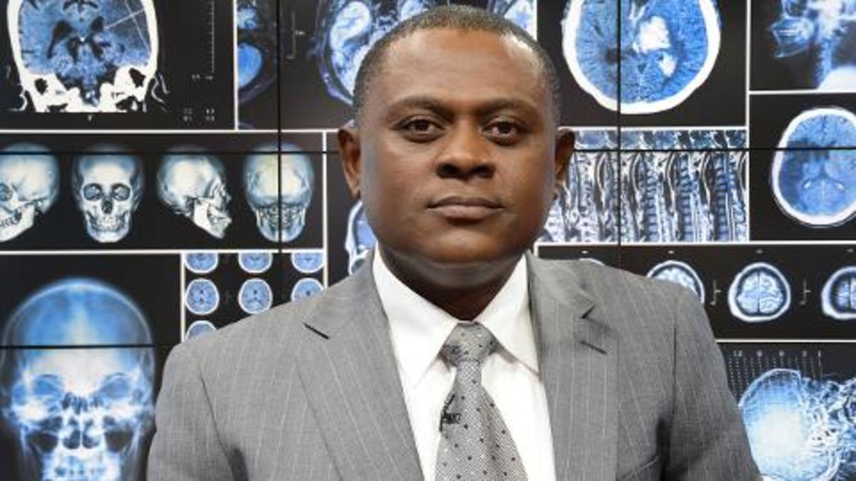 Concussion expert Dr. Bennet Omalu: 90% of NFL players ...