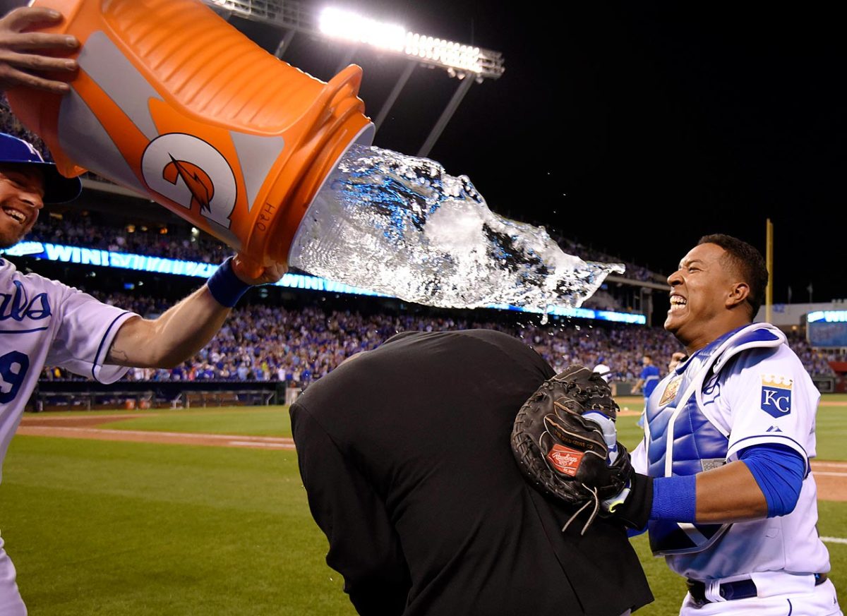 2015-0501-Salvador-Perez-Joel-Goldberg-doused-by-Erik-Kratz.jpg