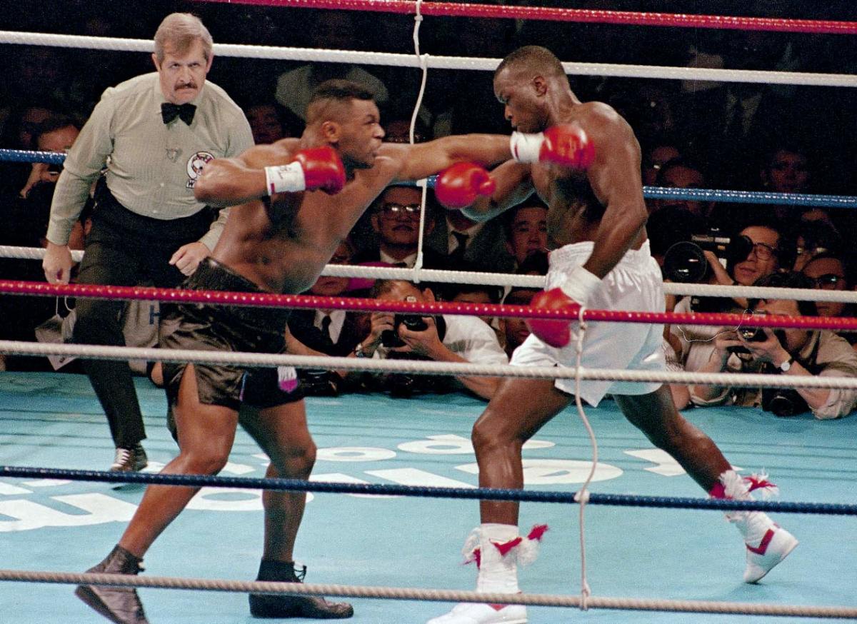 MB_SP_MT081 : Mike Tyson vs. James Buster Douglas - Iconic Images