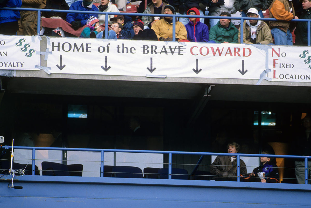 1995-1119-Cleveland-Browns-fan-signs-080061015.jpg