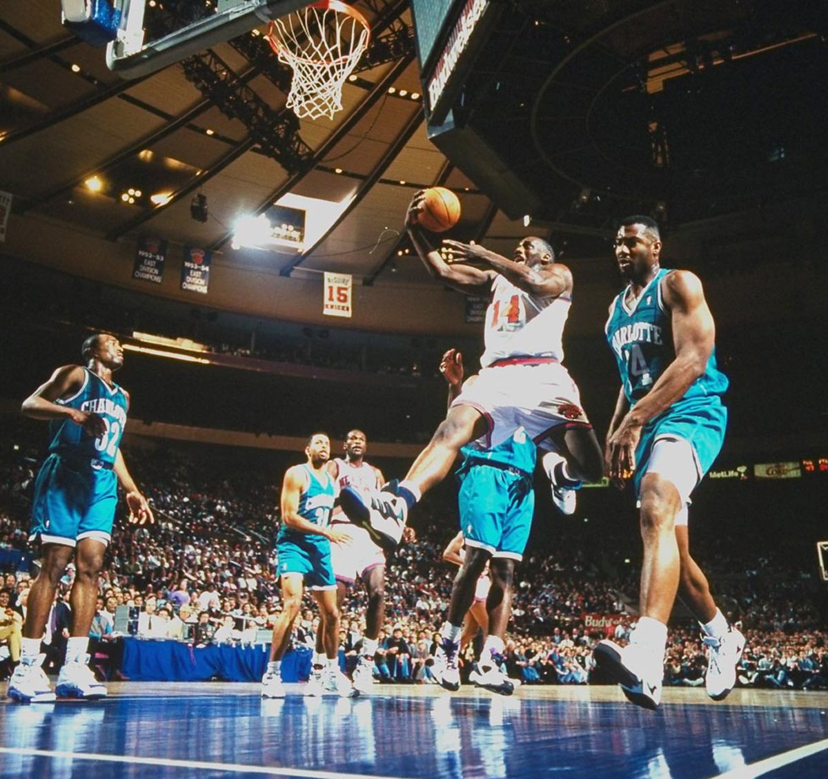 May 7, Anthony Mason named 6th Man, #FlashbackFriday to Anthony Mason  winning Sixth Man of the Year for the 1994-95 season., By New York Knicks