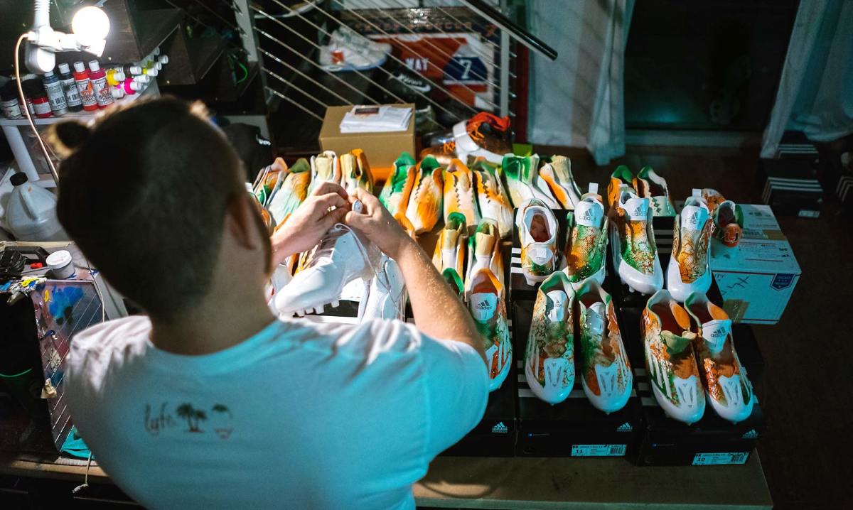 Miami Hurricanes to wear custom cleats vs. Nebraska