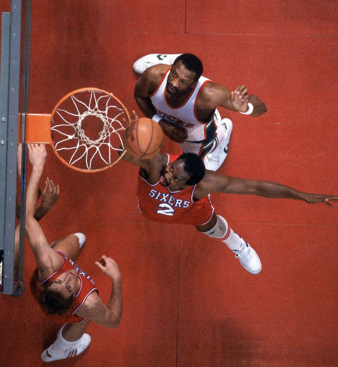 Moses Malone: Charles Barkley called late NBA legend Dad - Sports  Illustrated