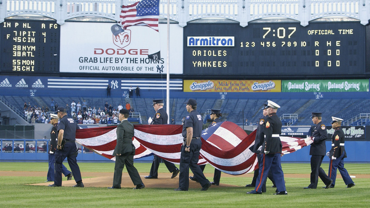 Patriots guard Joe Andruzzi reminded who the real heroes are - Sports  Illustrated