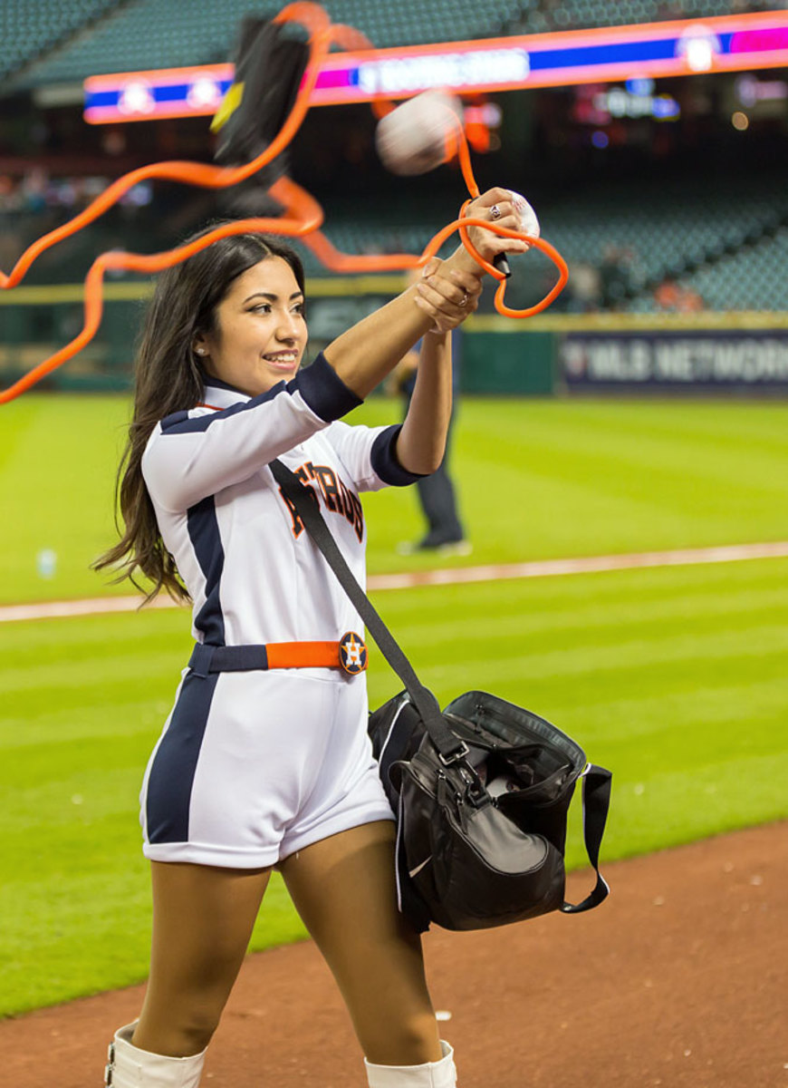 MLB Cheerleaders, Dance Teams and Ball Girls - Sports Illustrated