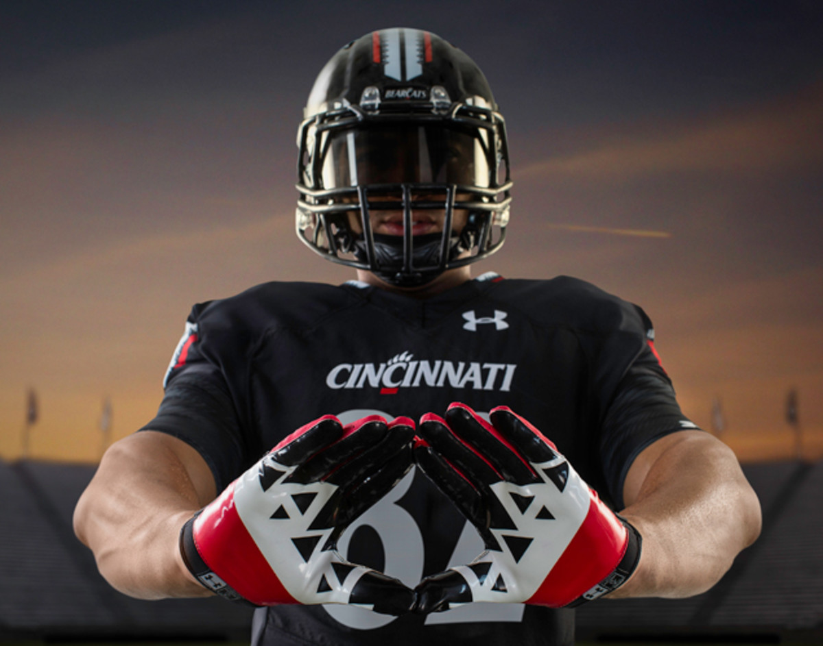 Football Unveils #CFB150 Throwback Uniform - University of Cincinnati  Athletics