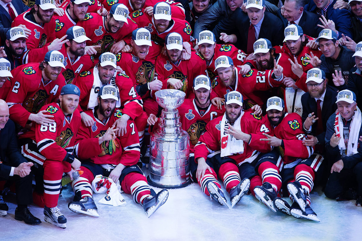 Duncan Keith Celebrated Blackhawks Title by Sticking His Baby in the Stanley  Cup, News, Scores, Highlights, Stats, and Rumors