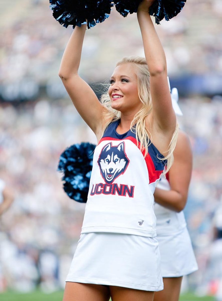 Cheerleader of the Week: Jocelyn - Sports Illustrated