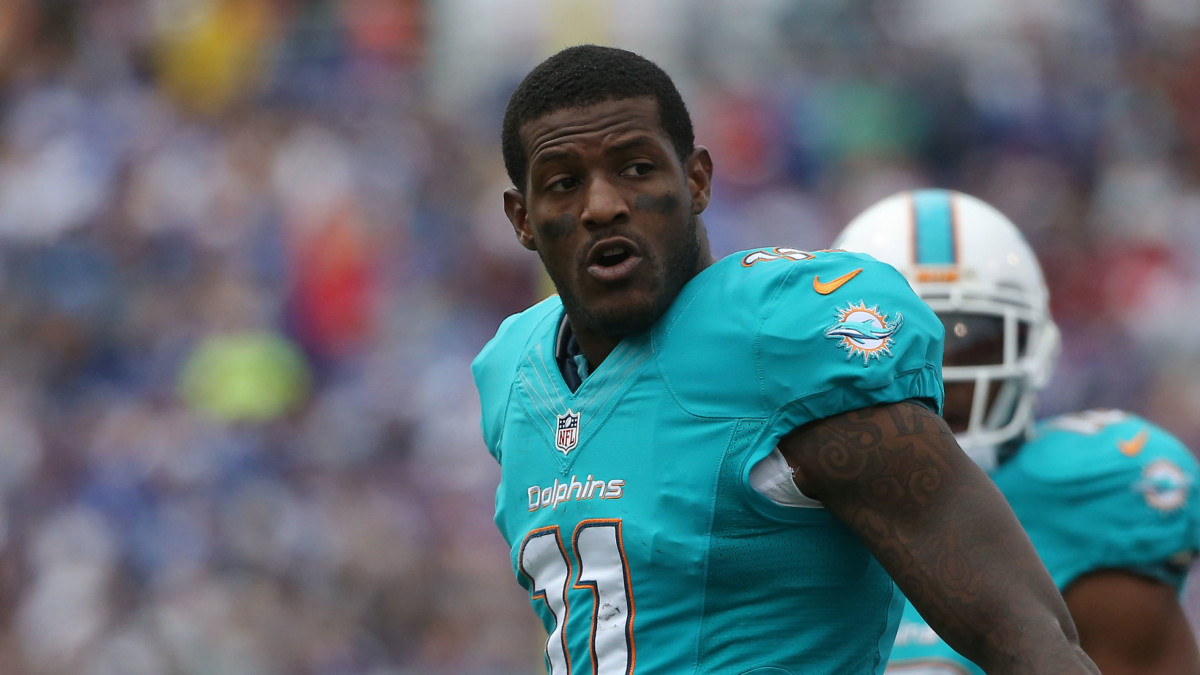 Mike Wallace to the Dolphins among free agency's bigger moves on opening  day 