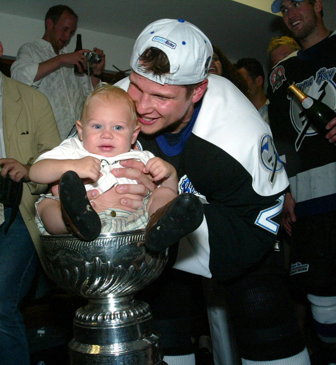 Imagine having baby pictures in the Stanley Cup🥺🏆 #hockey #stanleycu