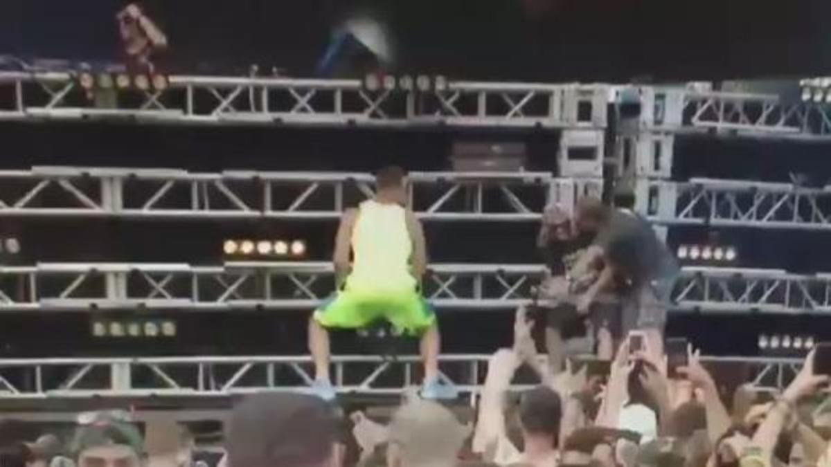 Video: Rob Gronkowski twerks at Miami Ultra on Spring Break - Sports Illustrated