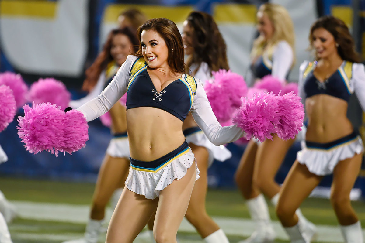 San-Diego-Charger-Girls-cheerleaders-AP_685534062890.jpg