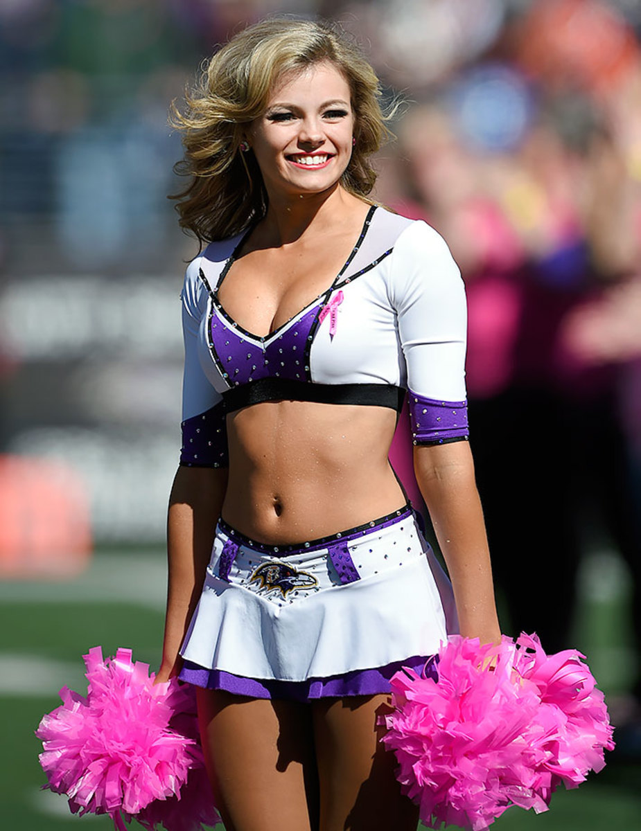 NFL Cheerleaders: Week 5 - Sports Illustrated  Nfl cheerleaders, Cheer  outfits, Cheerleading