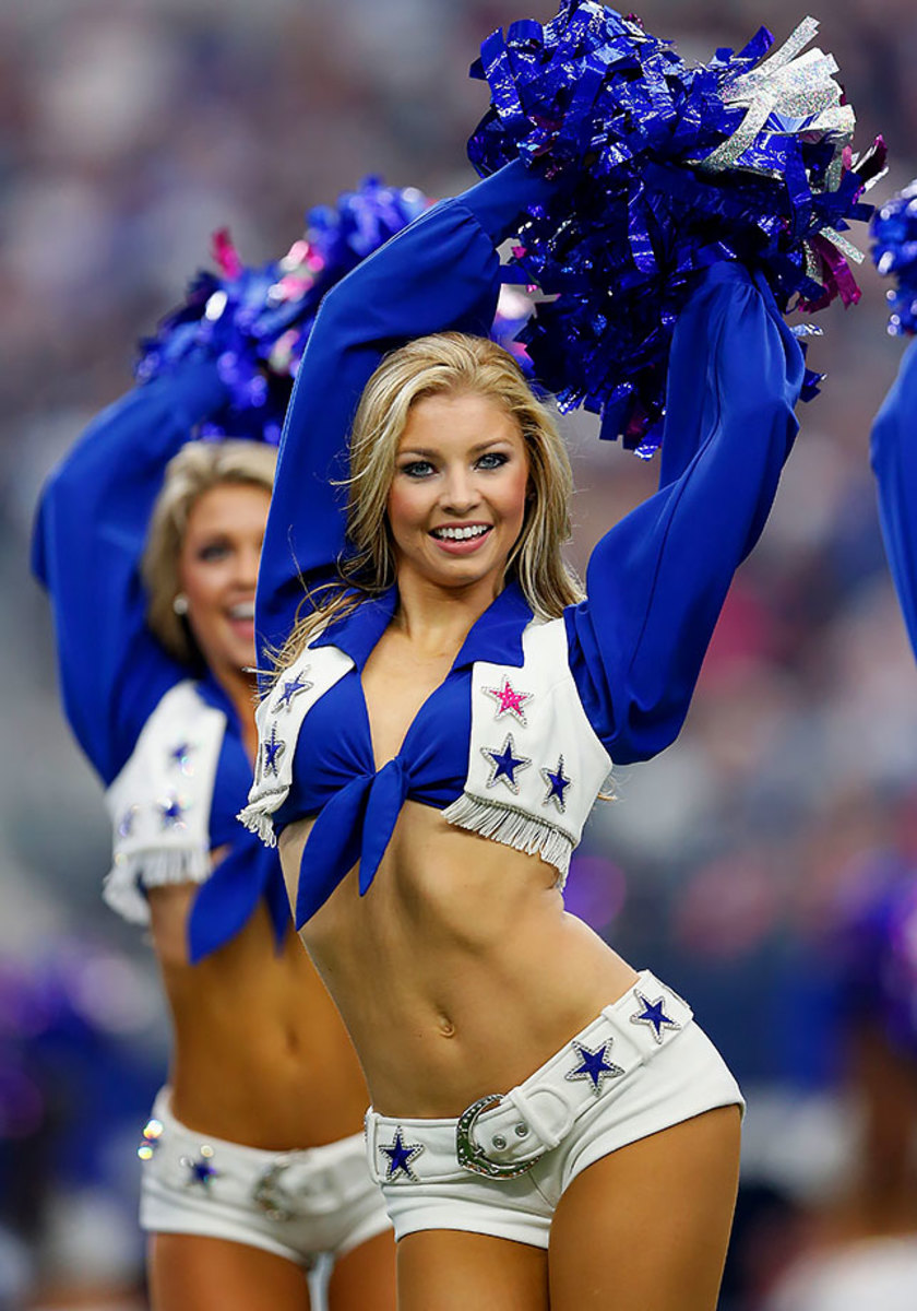 Dallas-Cowboys-cheerleaders-492299814.jpg