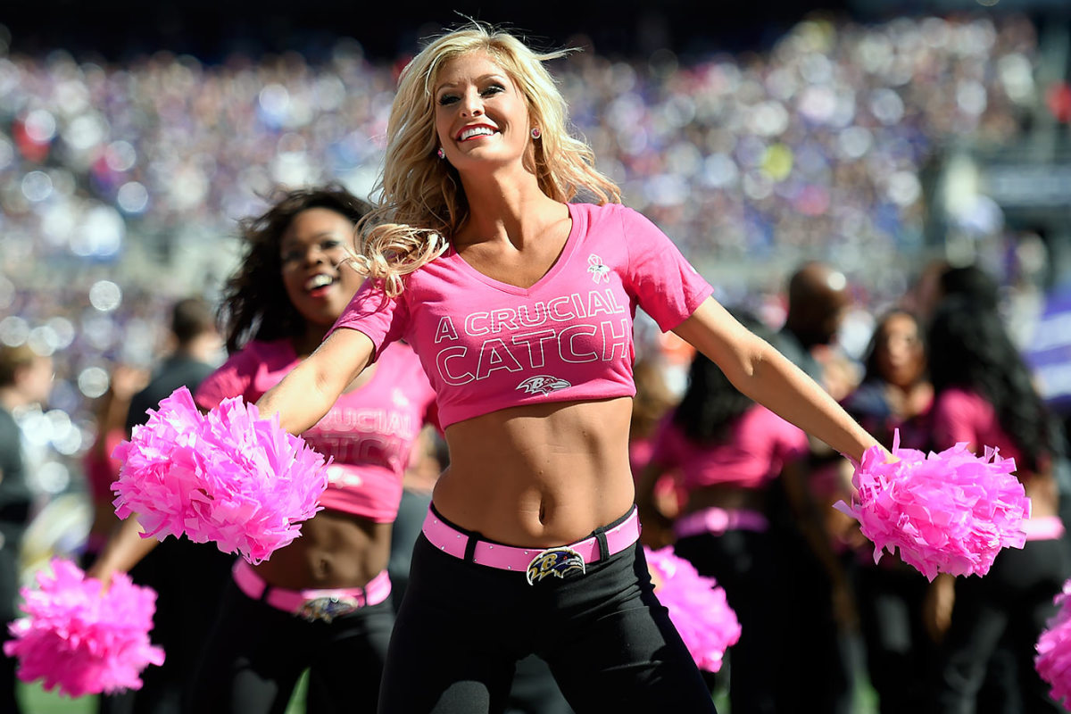 Baltimore-Ravens-cheerleaders-AP_289135751615.jpg