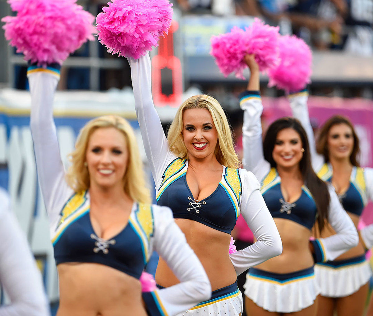 San-Diego-Charger-Girls-cheerleaders-AP_918626799202.jpg