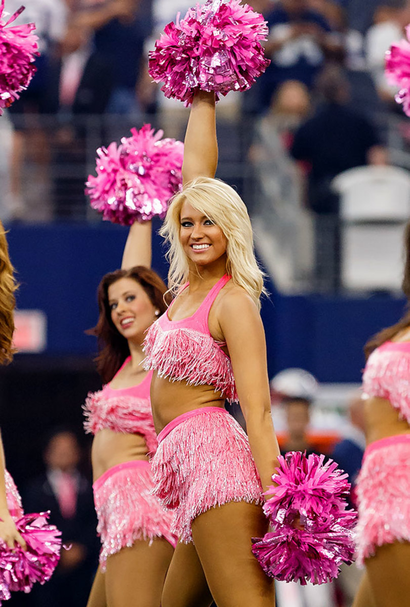 Dallas-Cowboys-cheerleaders-CEY1510111505_Patriots_AT_Cowboys.jpg