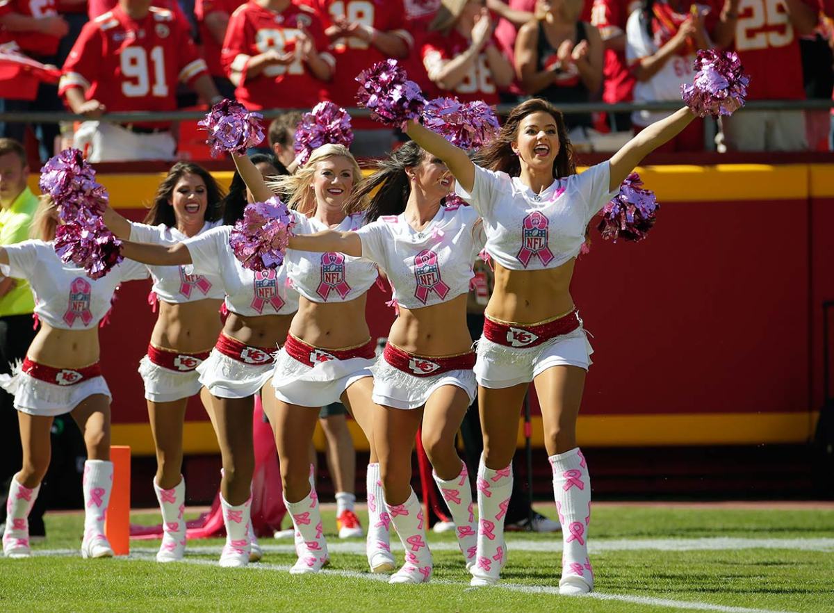 Kansas-City-Chiefs-cheerleaders-AP_11787696806.jpg