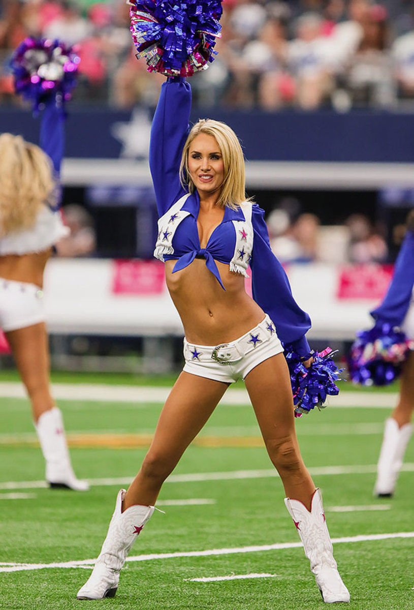 Dallas-Cowboys-cheerleaders-169151011223_patriots_at_cowboys.jpg