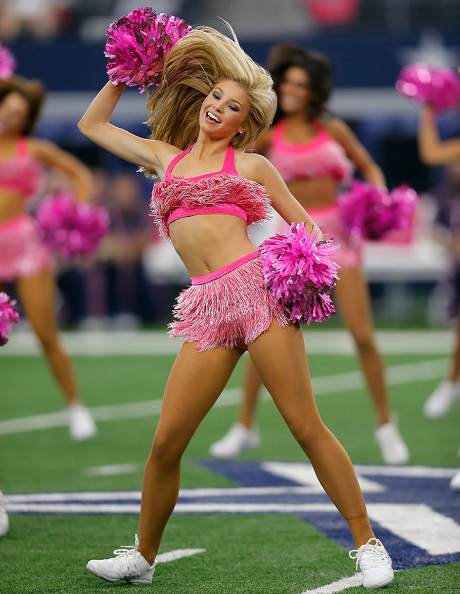 Dallas-Cowboys-cheerleaders-AP_262249373307.jpg