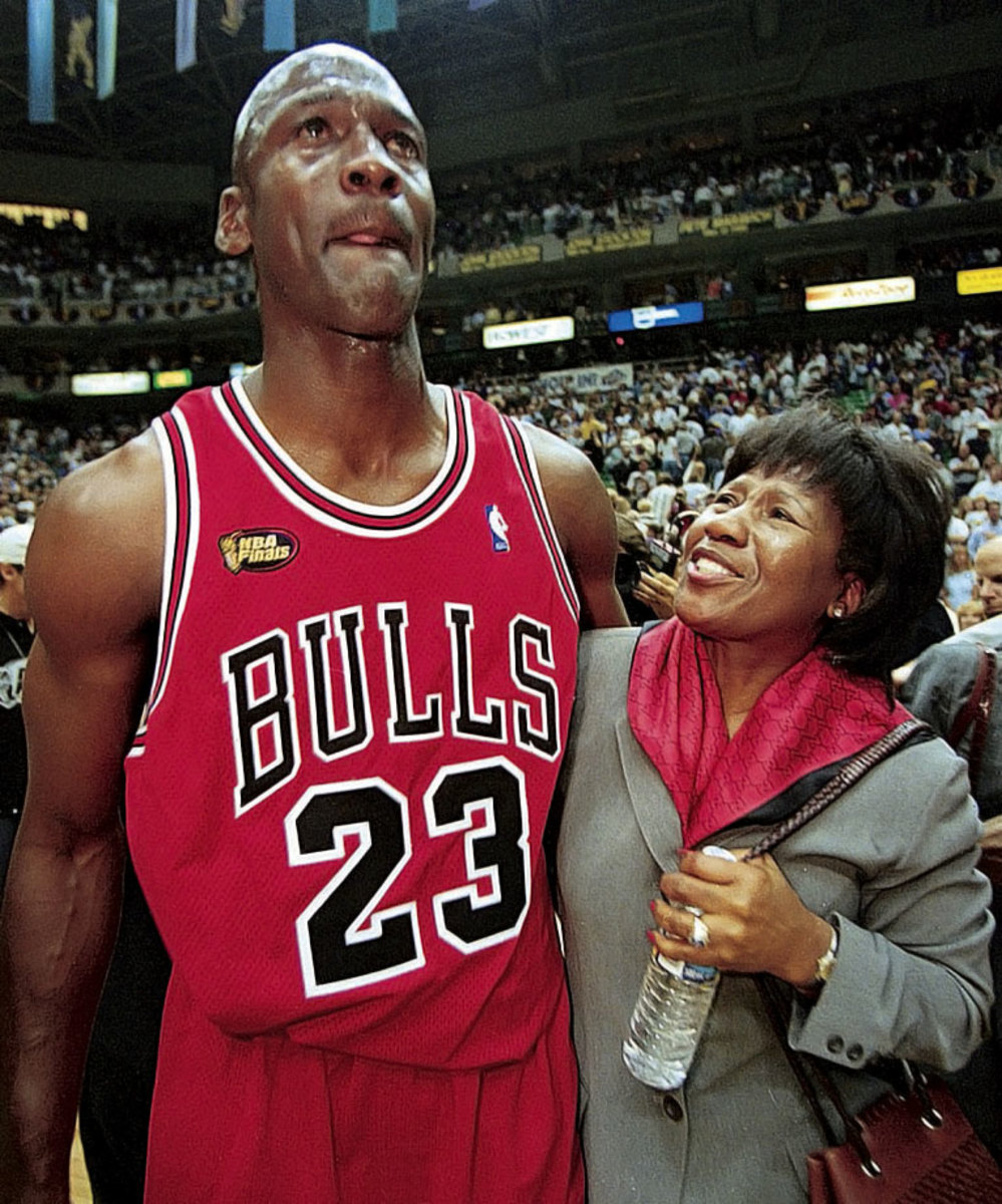 Rare SI Photos of Athletes and Their Moms - Sports Illustrated