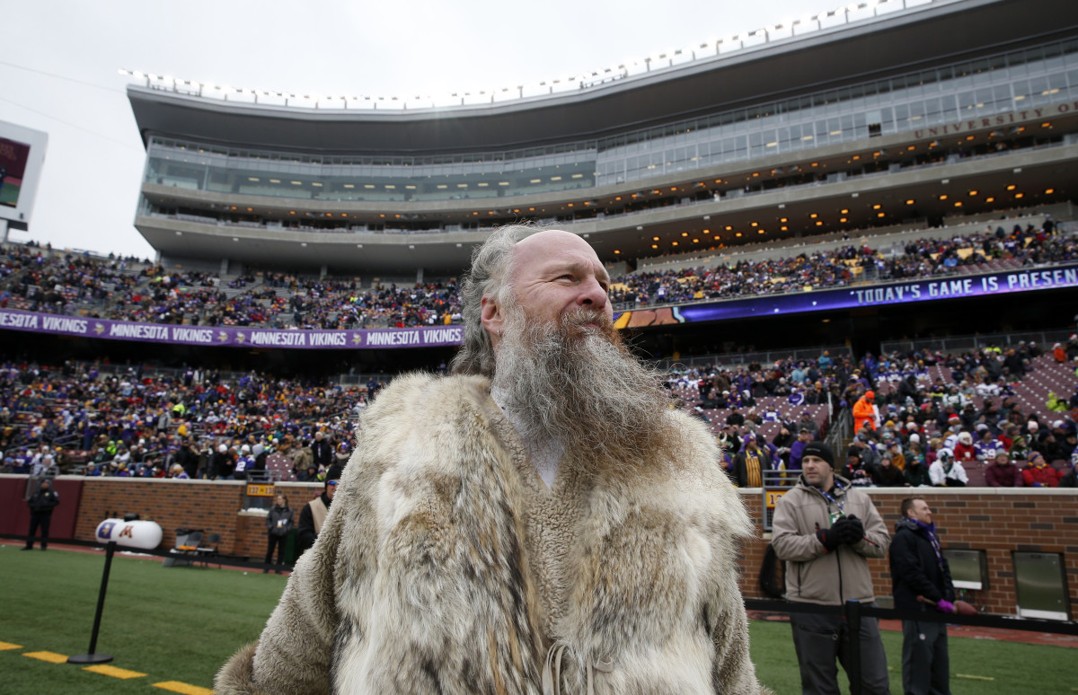 Minnesota Vikings' Ragnar is just one of countless memorable mascots, NFL News