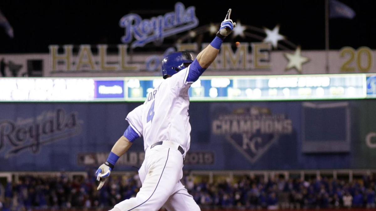 Royals show their October mettle in 14-inning, Game 1 conquest of Mets