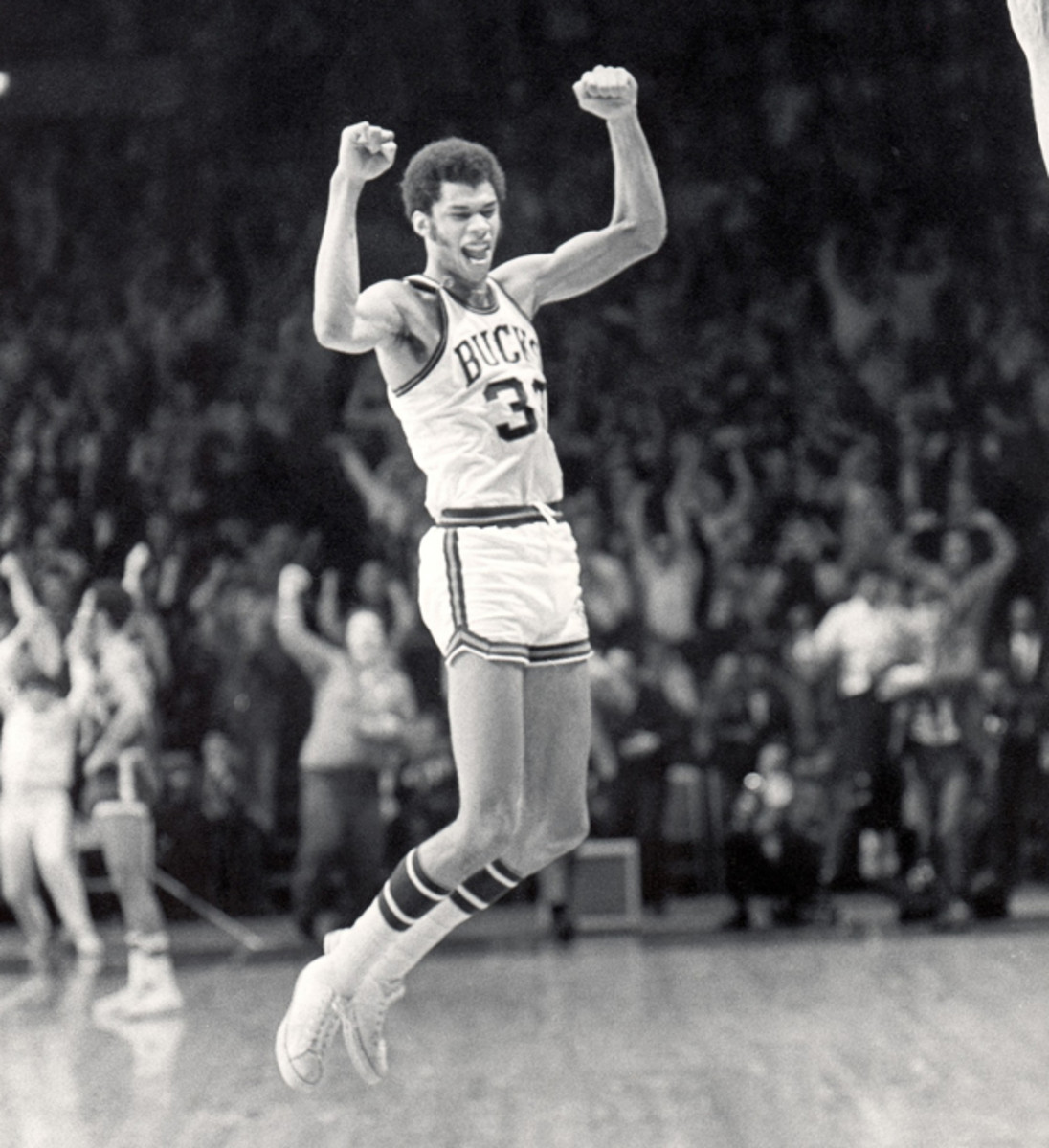 Andscape on X: On March 19, 1969, the Phoenix Suns lost a coin flip with  the Milwaukee Bucks for the right to take UCLA's Lew Alcindor with the No.  1 pick in