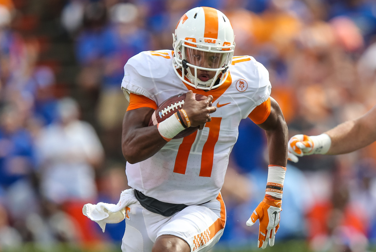 Tennessee's Dobbs makes history in loss at Florida - Sports Illustrated