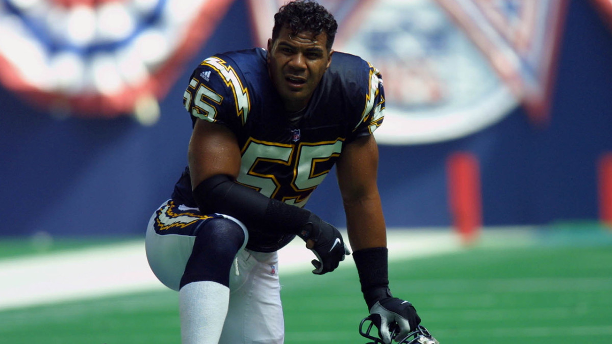 2015 Hall Of Fame Class Official - Junior Seau Leads