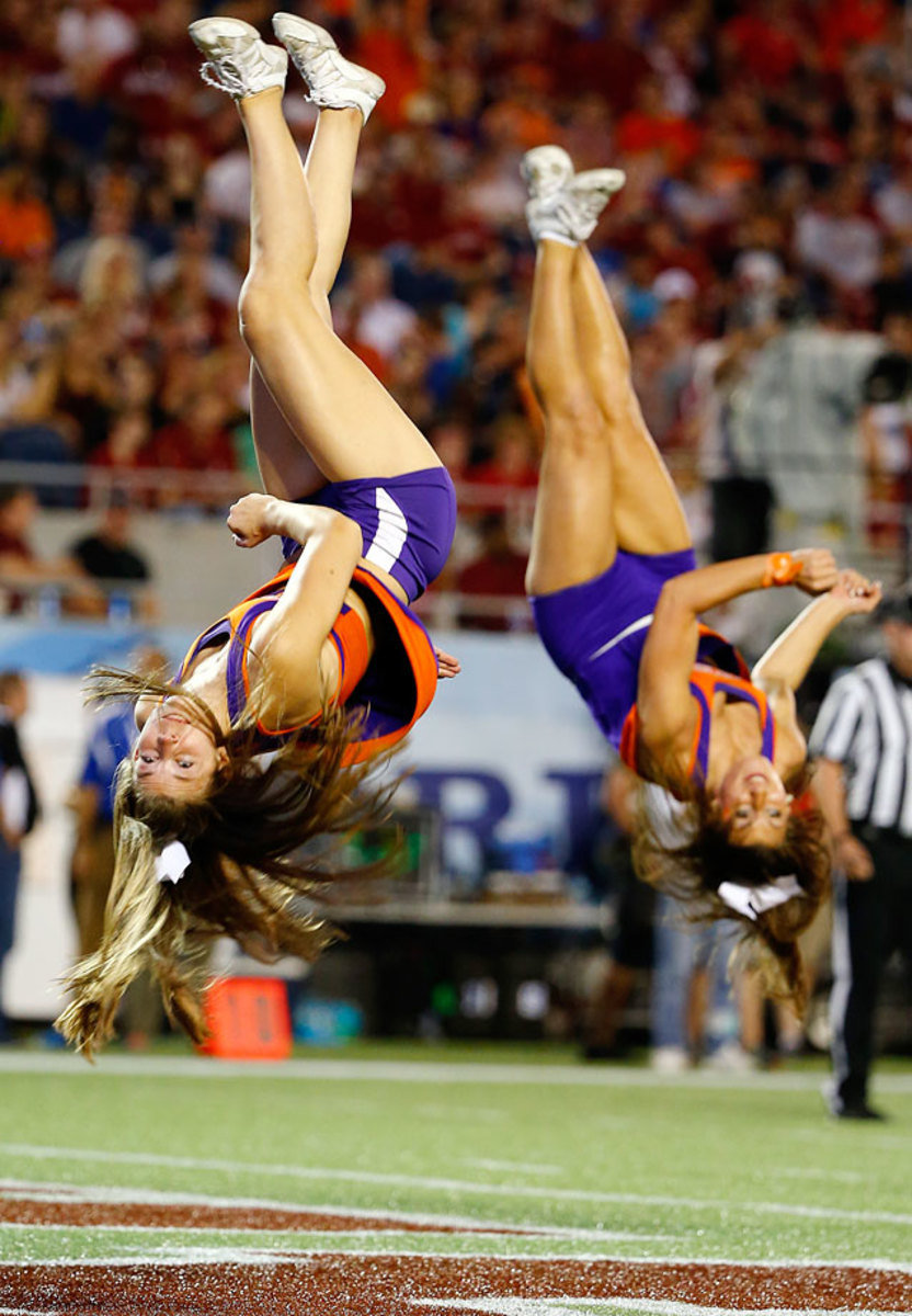 Russell-Athletic-Bowl-Clemson-cheerleaders-460898574.jpg