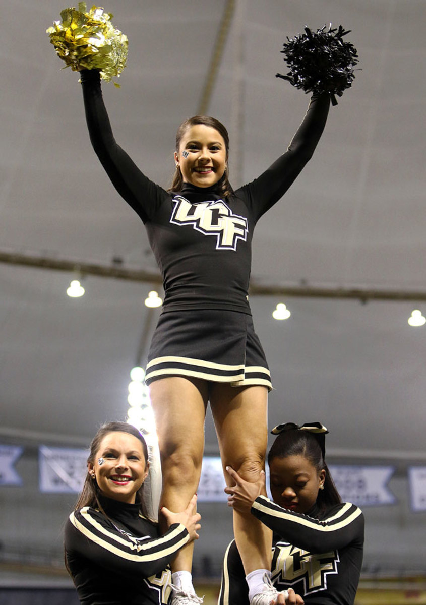 Bitcoin-Bowl-UCF-cheerleaders-460967094.jpg