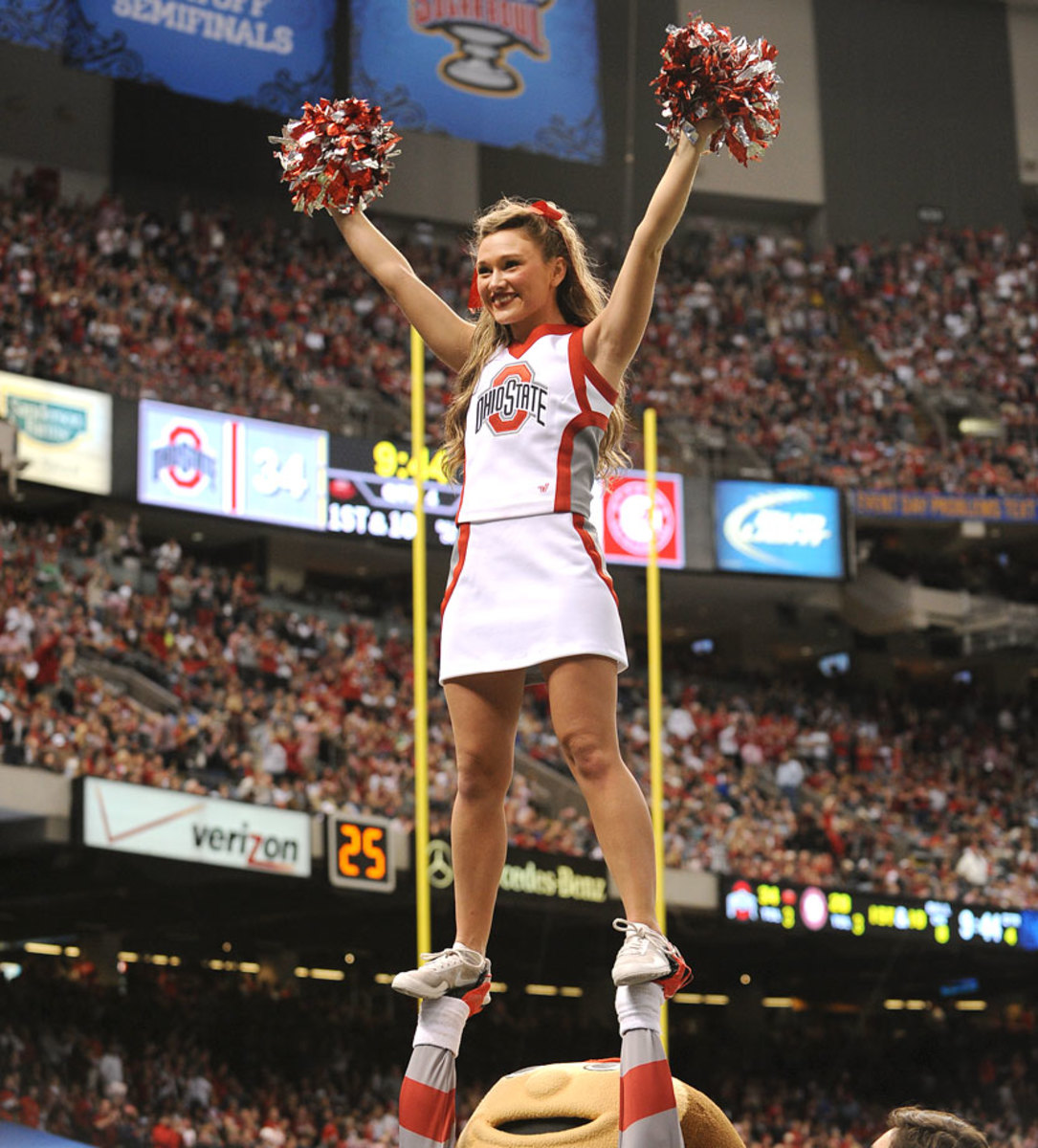 Sugar-Bowl-Ohio-State-cheerleaders-AP404829067455.jpg