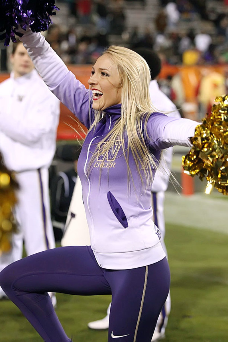 Cactus-Bowl-Washington-cheerleaders-YPP_6507.jpg