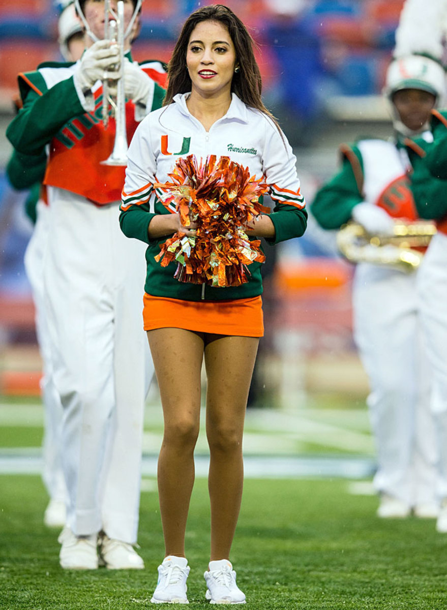 Independence-Bowl-Miami-cheerleaders-AXA20141227173South_Carolina_v_Miami.jpg