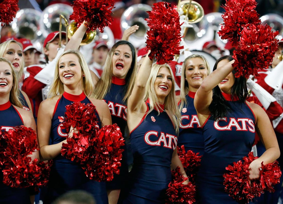 Fiesta-Bowl-Arizona-cheerleaders-e227bb88c16f458d8f119d0e86547c90-0.jpg