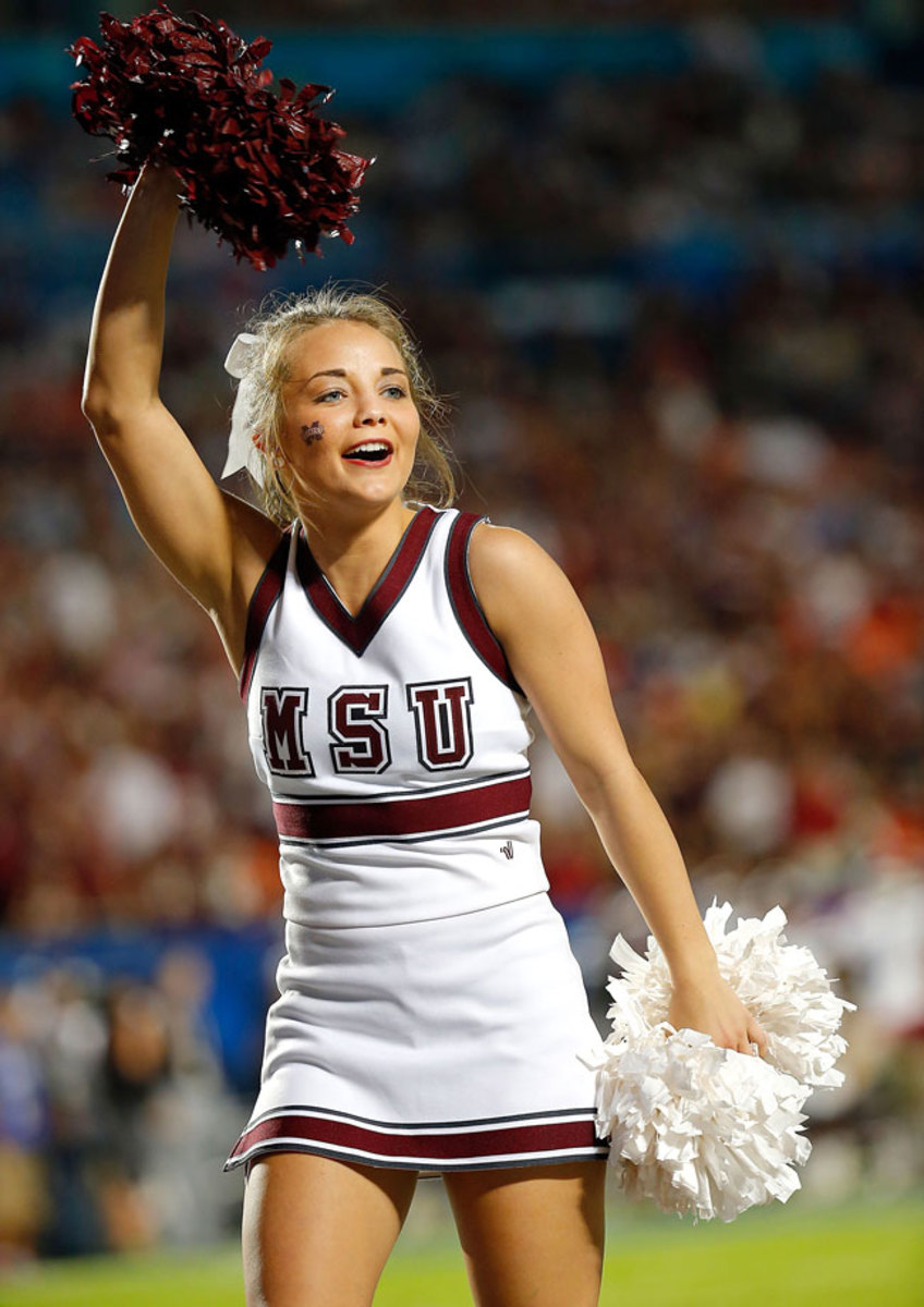 Orange-Bowl-Mississippi-State-cheerleaders-460943014.jpg