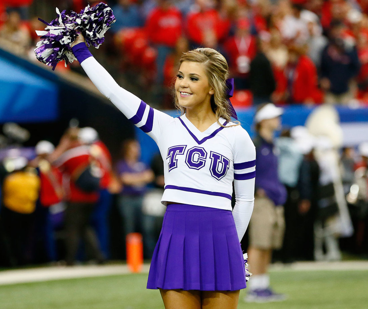 Peach-Bowl-TCU-cheerleaders-460933478.jpg