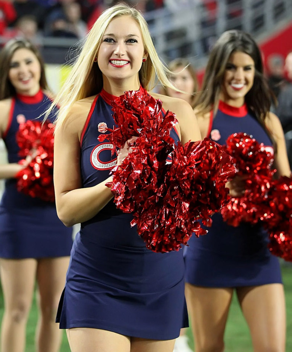 Fiesta-Bowl-Arizona-cheerleaders-YPP_6281.jpg