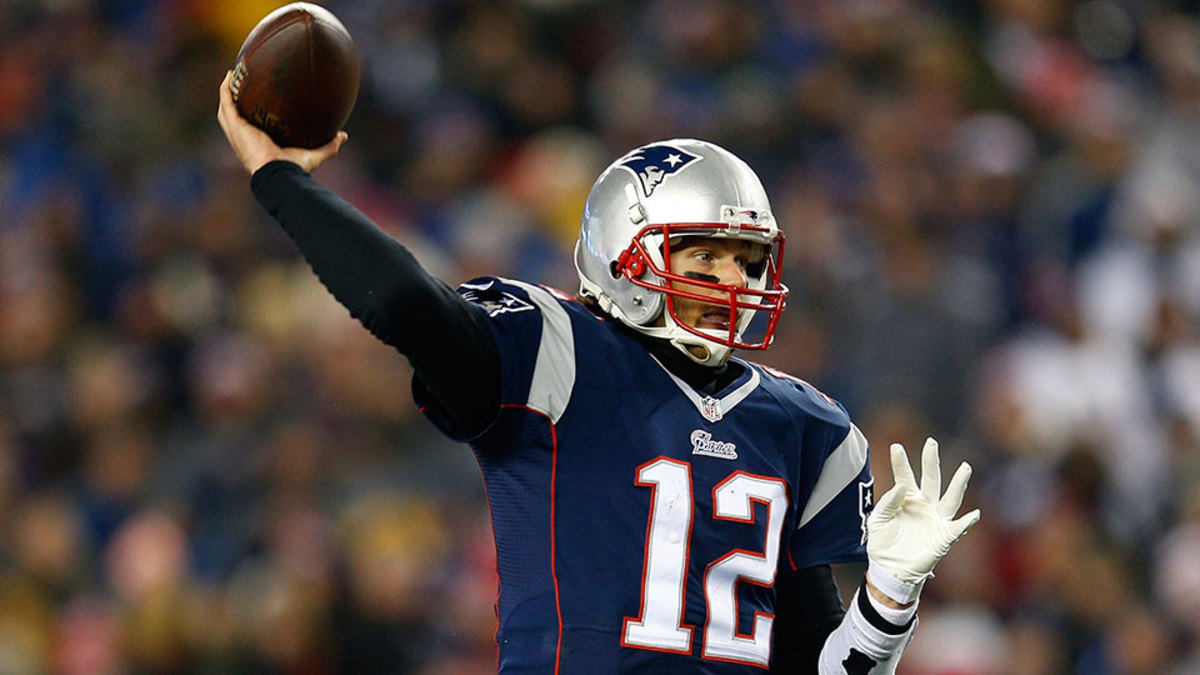 Lawsuit seeks to let Brady play vs. Steelers