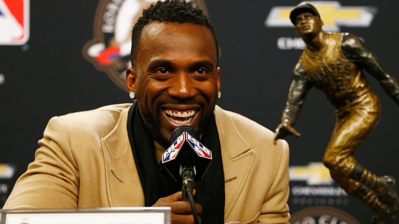 Andrew McCutchen named Roberto Clemente Award winner